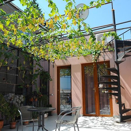 Janika Apartments Tbilisi Ngoại thất bức ảnh
